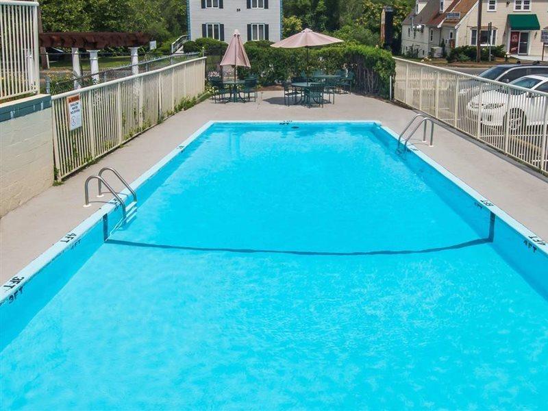 Relax Inn Cape Cod West Yarmouth Hyannis Exterior photo