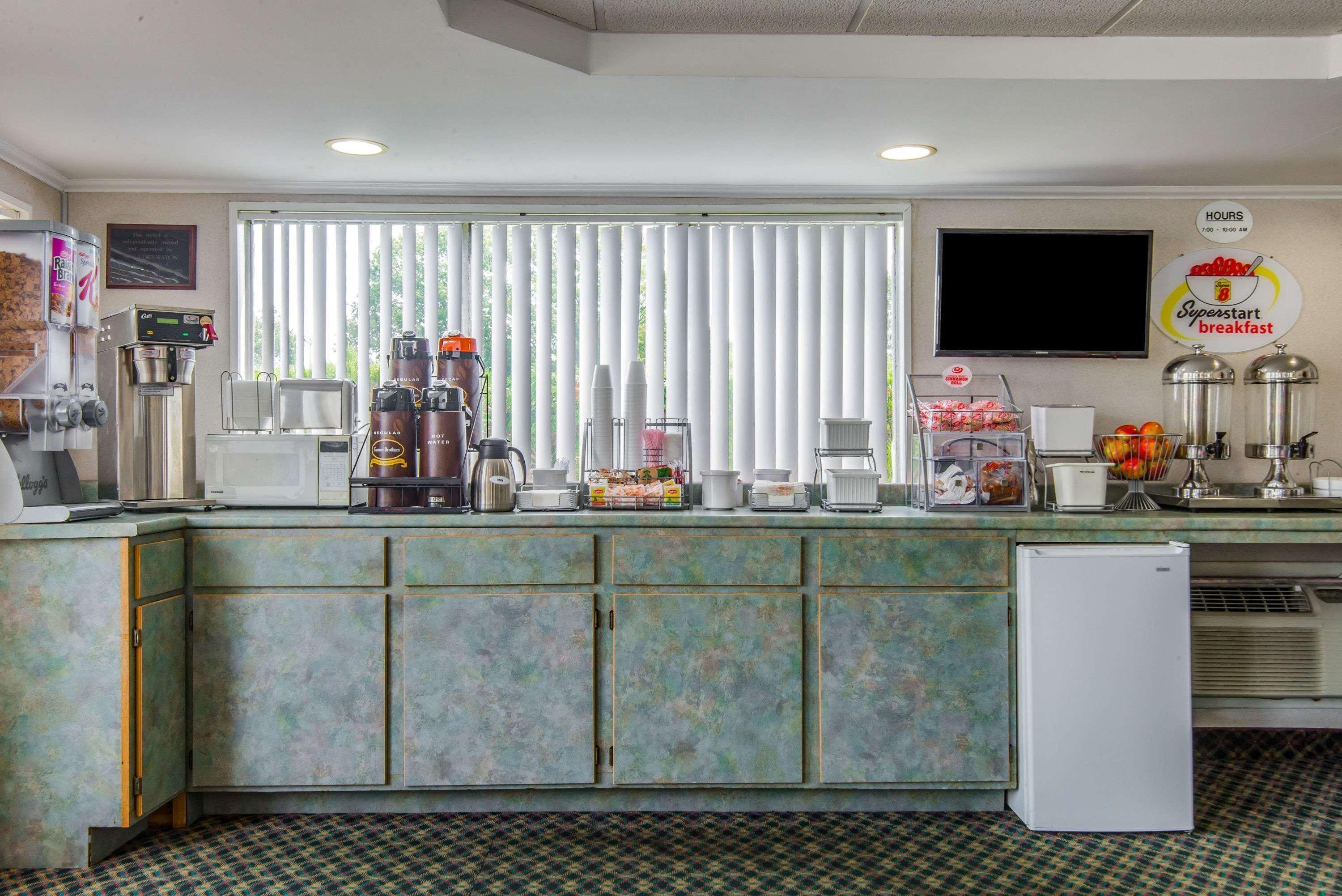 Relax Inn Cape Cod West Yarmouth Hyannis Exterior photo